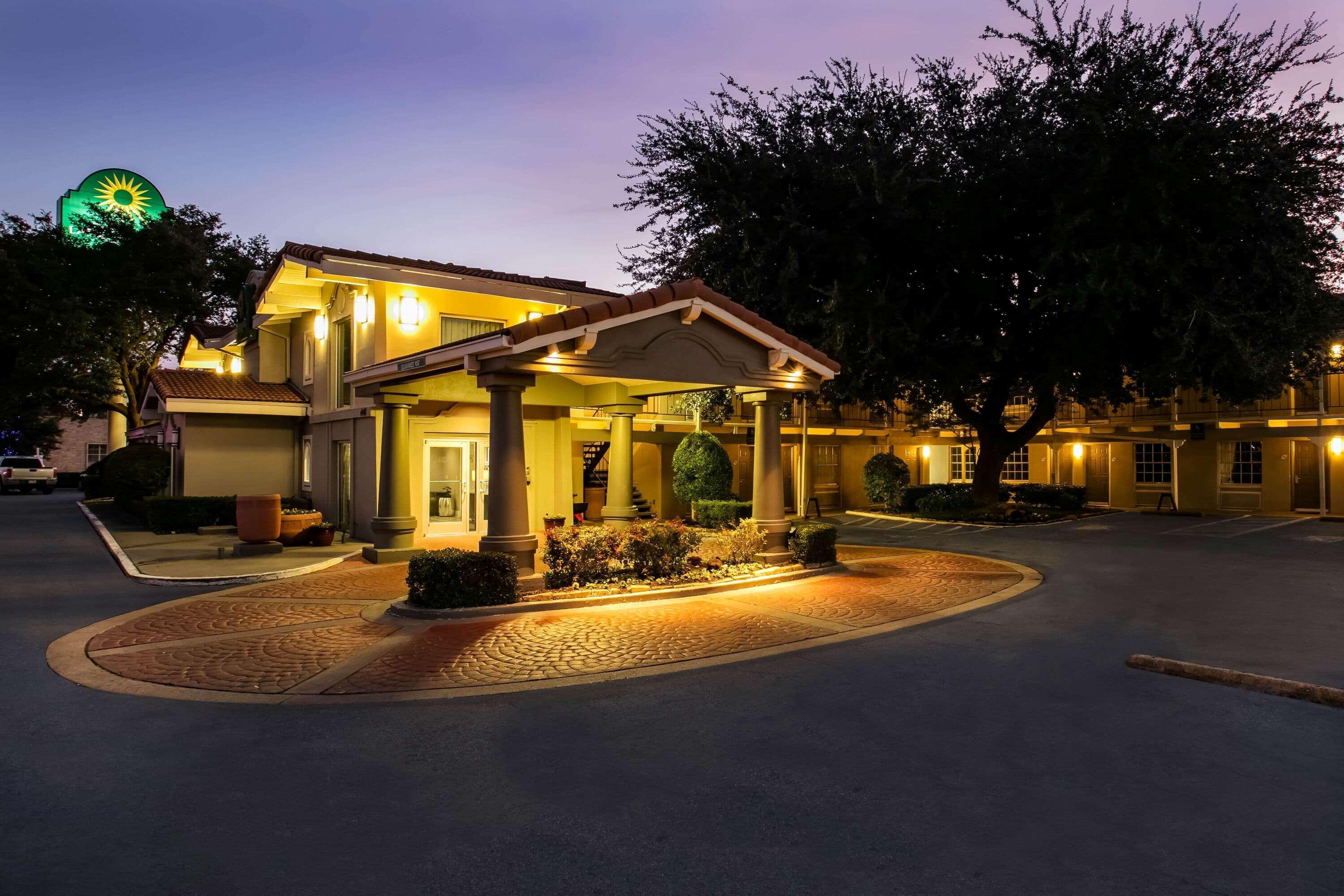 La Quinta Inn By Wyndham Dallas Uptown Kültér fotó