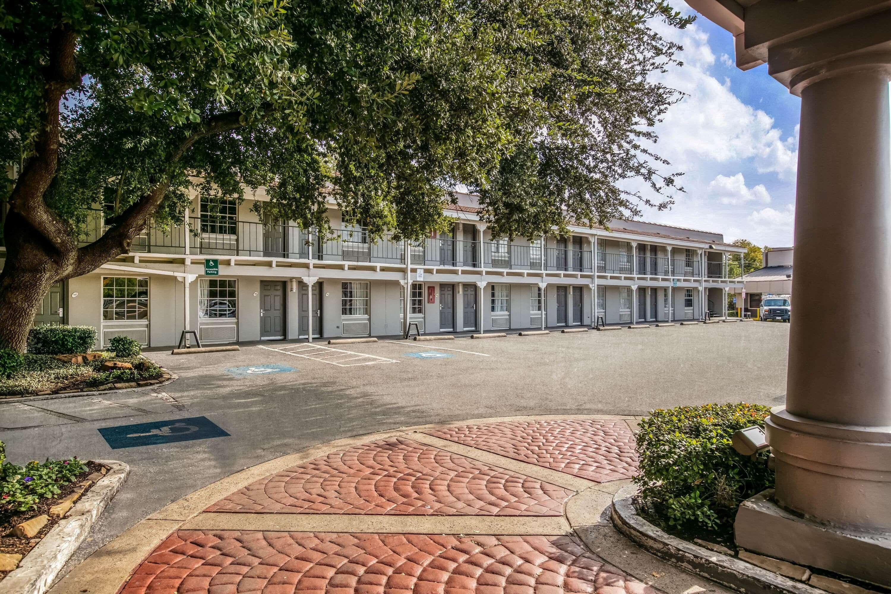 La Quinta Inn By Wyndham Dallas Uptown Kültér fotó