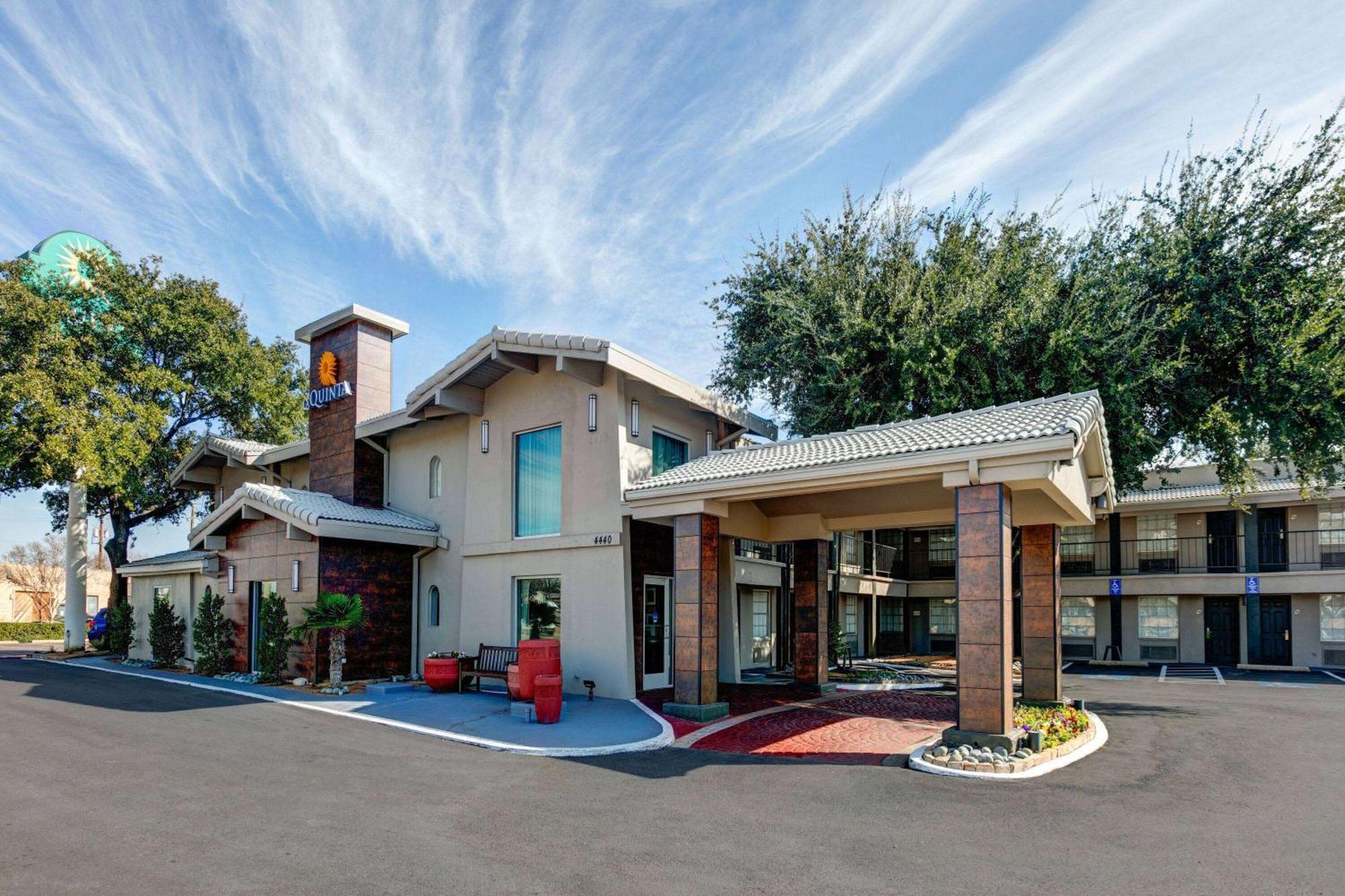 La Quinta Inn By Wyndham Dallas Uptown Kültér fotó